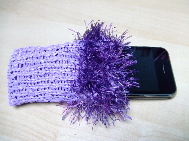 Handknitted iPhone cover
